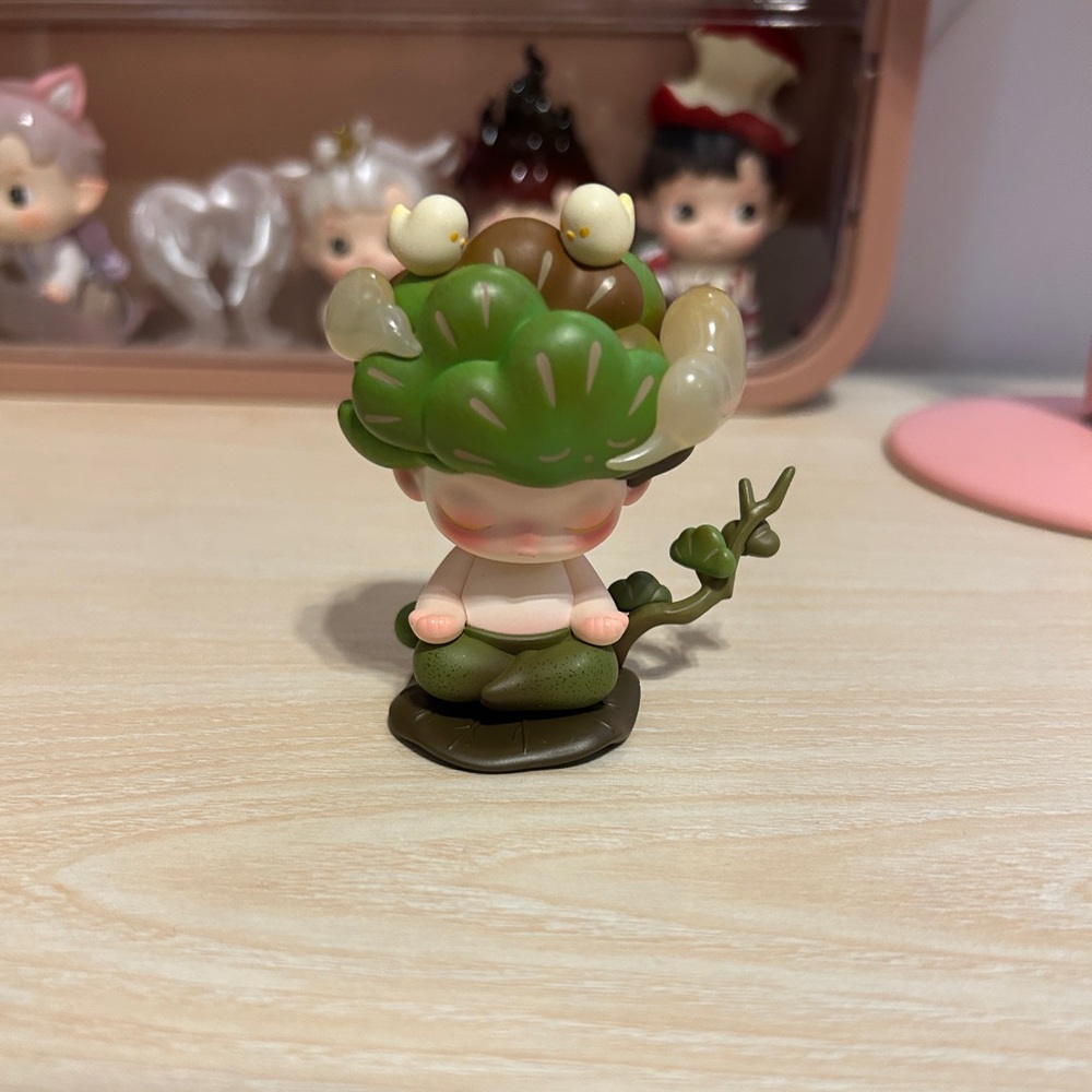 Authentic Popmart Dimoo world - meditation